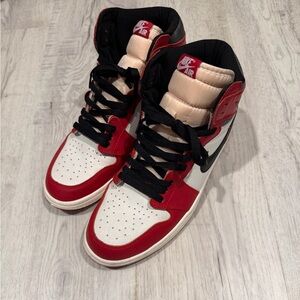 Air Jordan 1 sz 10 Chicago lost and found